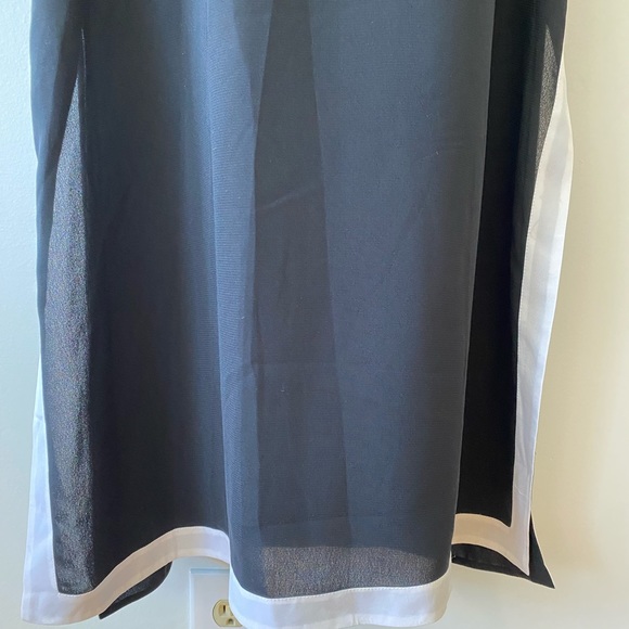 Set of two Oscar de la Renta long nightgowns black and white small - Picture 5 of 15